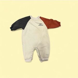 ✨ Baby dinosaur onesie with unique design✨